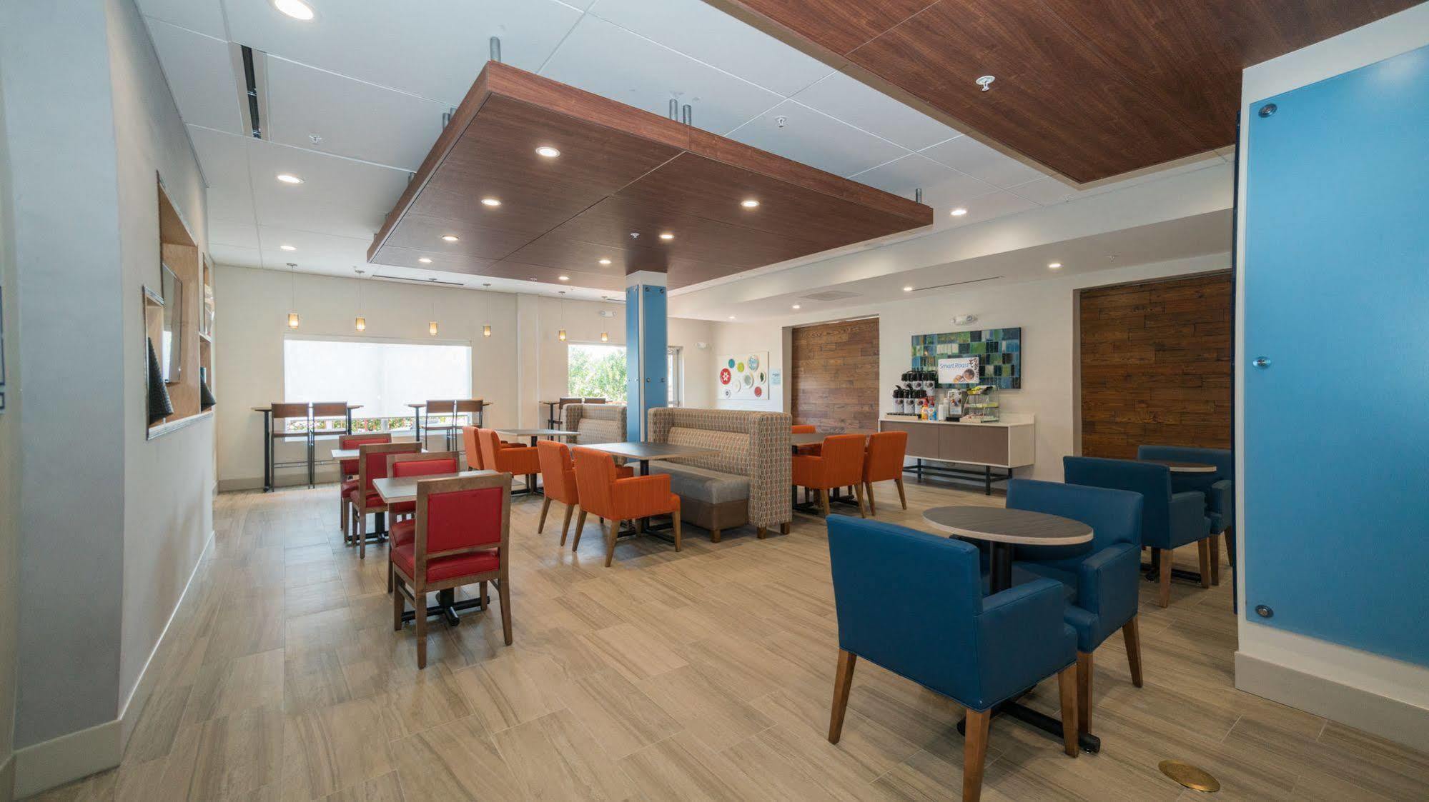 Holiday Inn Express & Suites - Southaven Central - Memphis By Ihg Dış mekan fotoğraf